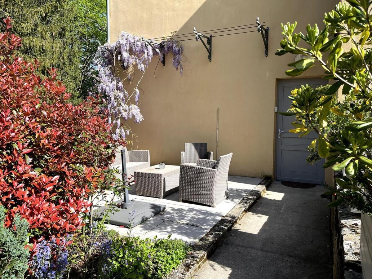 L'Atelier Casse-Noisettes-Gitesdanslain Pont-dʼAin Exterior foto